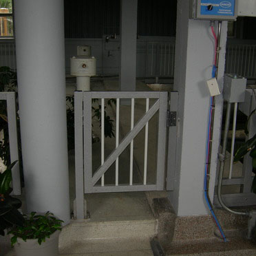 Dynarail®, Commercial Guard System, Structural Shapes with Gates